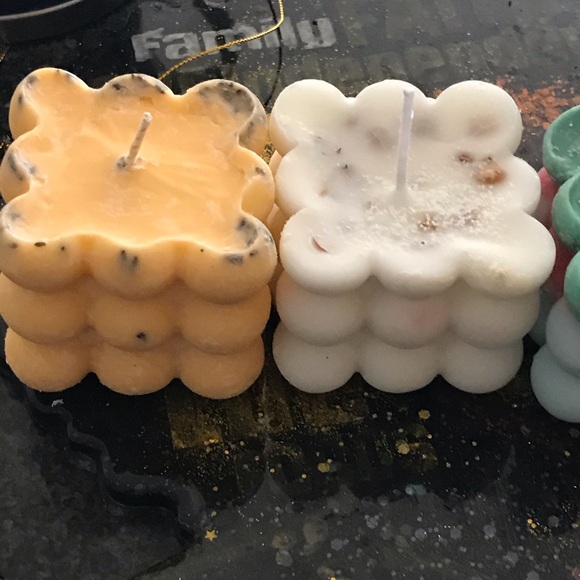 Scented Bubble Soy Candles. Lavender, rose, ocean breeze, vanilla, plus more! - Picture 2 of 2